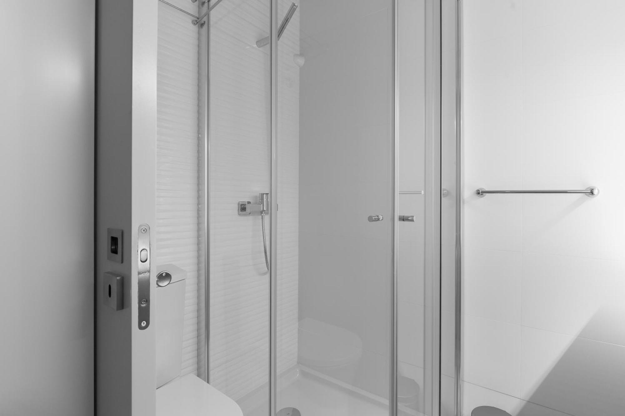 ポルトHost Wise - Charming Luxurious Flat With Garageアパートメント エクステリア 写真
