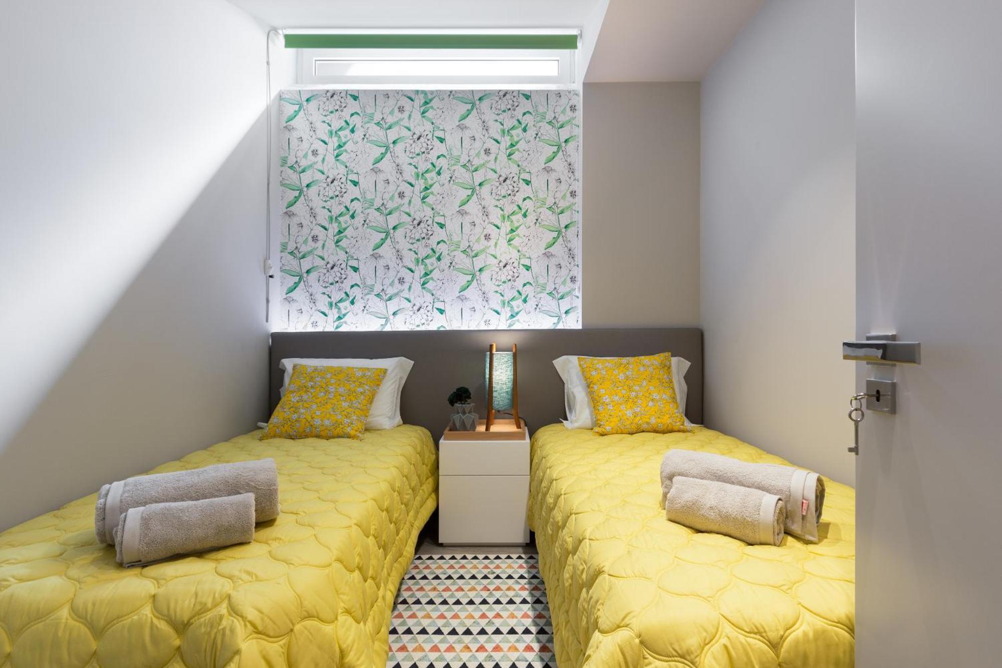 ポルトHost Wise - Charming Luxurious Flat With Garageアパートメント エクステリア 写真